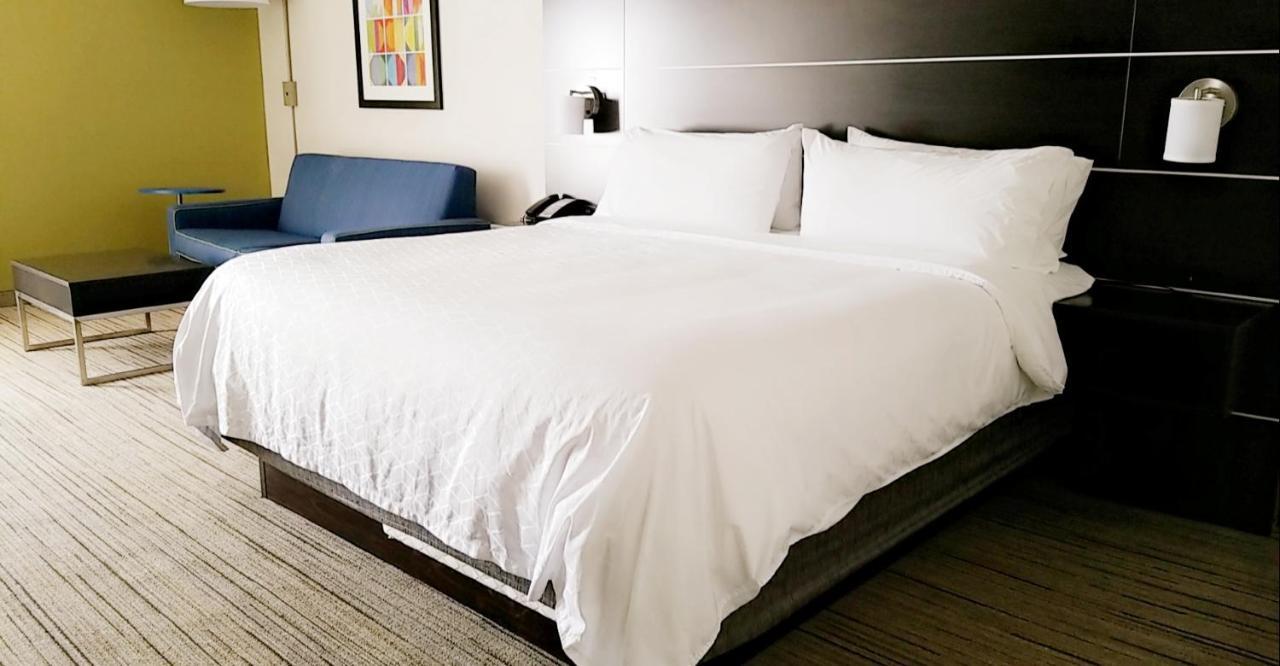 Holiday Inn Express & Suites Troy By Ihg Zimmer foto