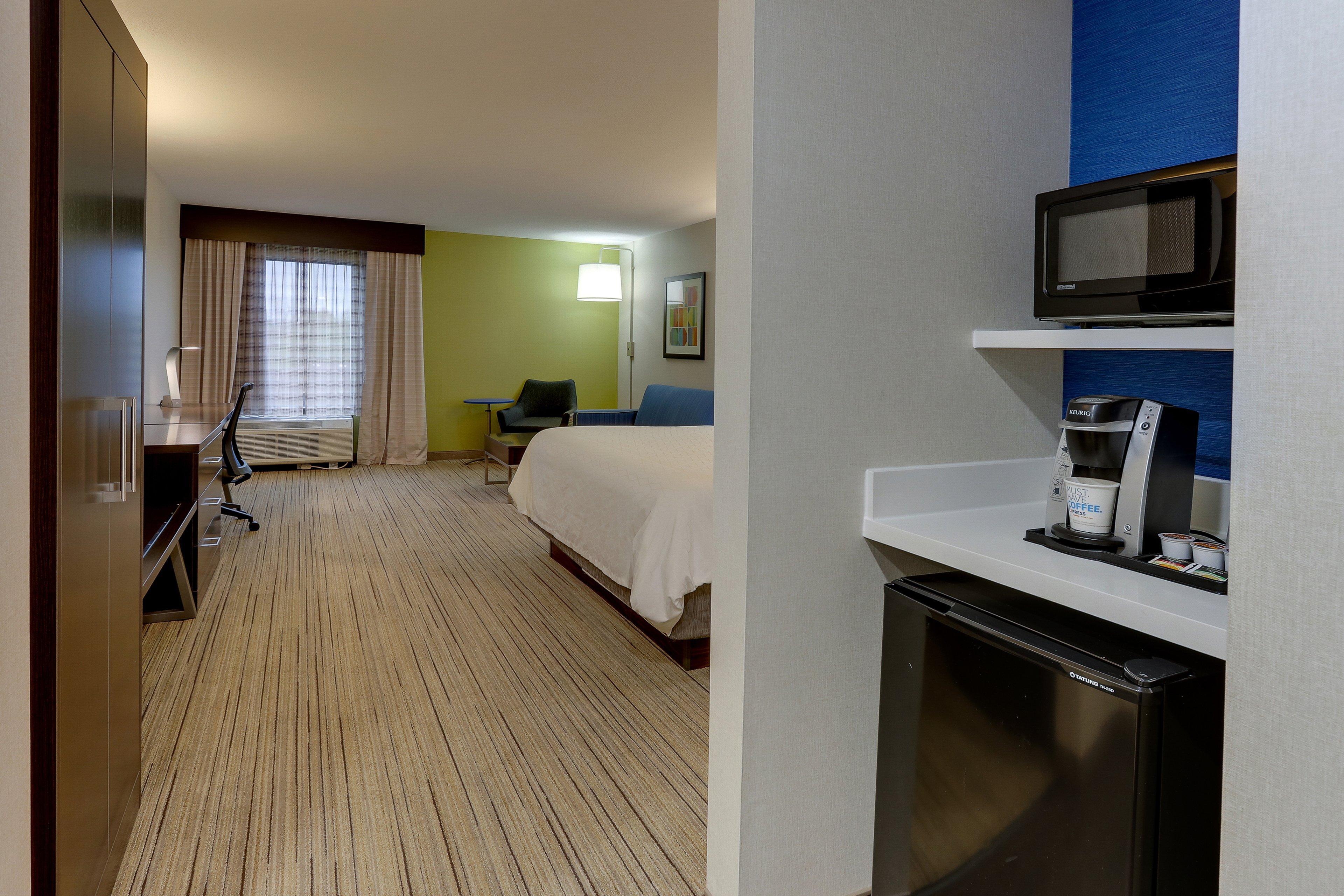 Holiday Inn Express & Suites Troy By Ihg Exterior foto