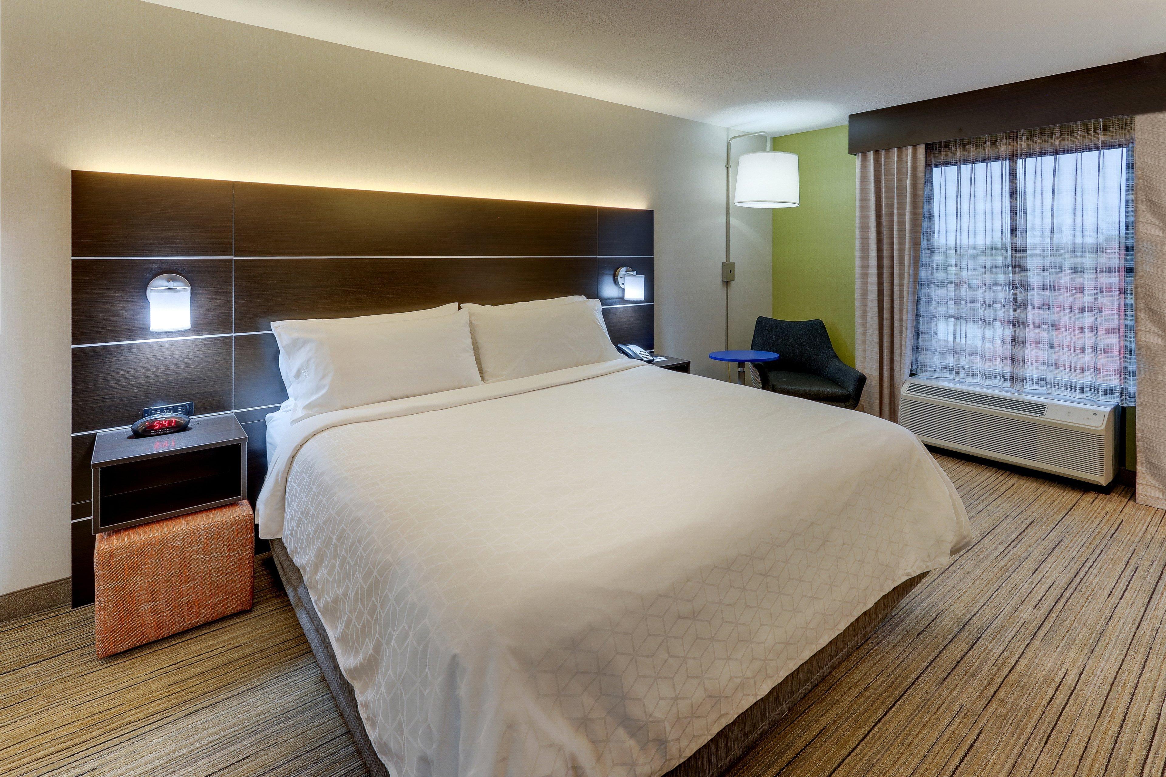 Holiday Inn Express & Suites Troy By Ihg Exterior foto