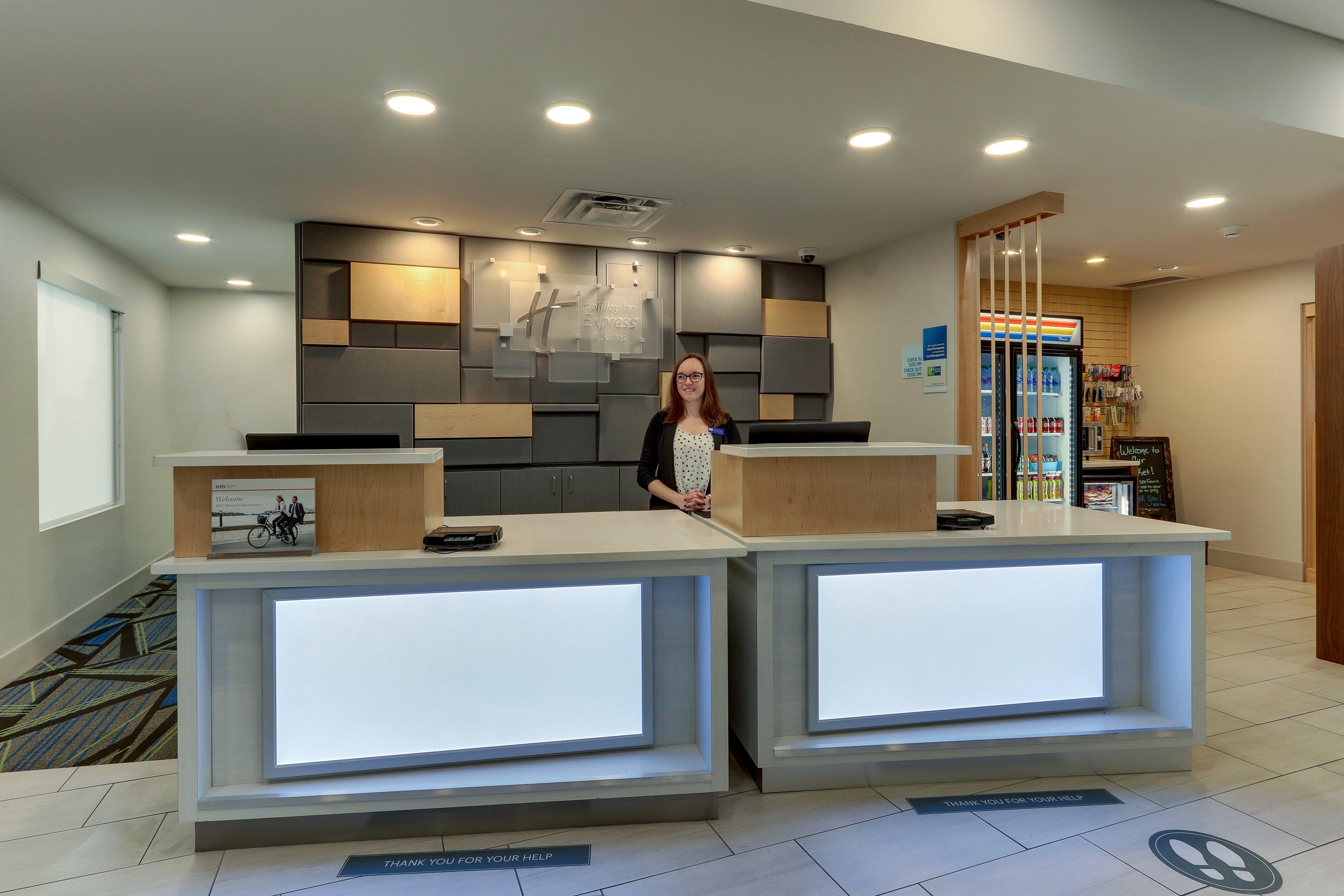 Holiday Inn Express & Suites Troy By Ihg Exterior foto