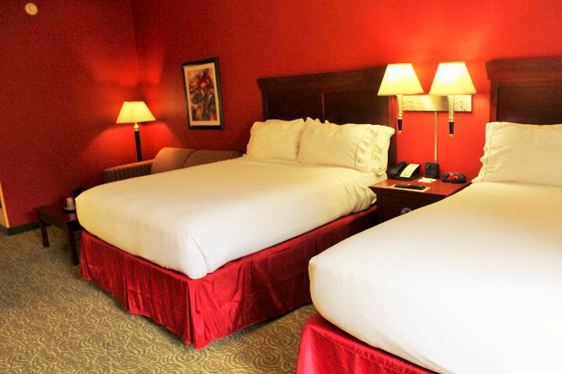 Holiday Inn Express & Suites Troy By Ihg Exterior foto